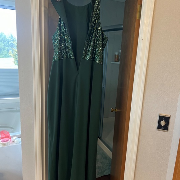 Badgley Mischka Dress Green - Picture 2 of 3